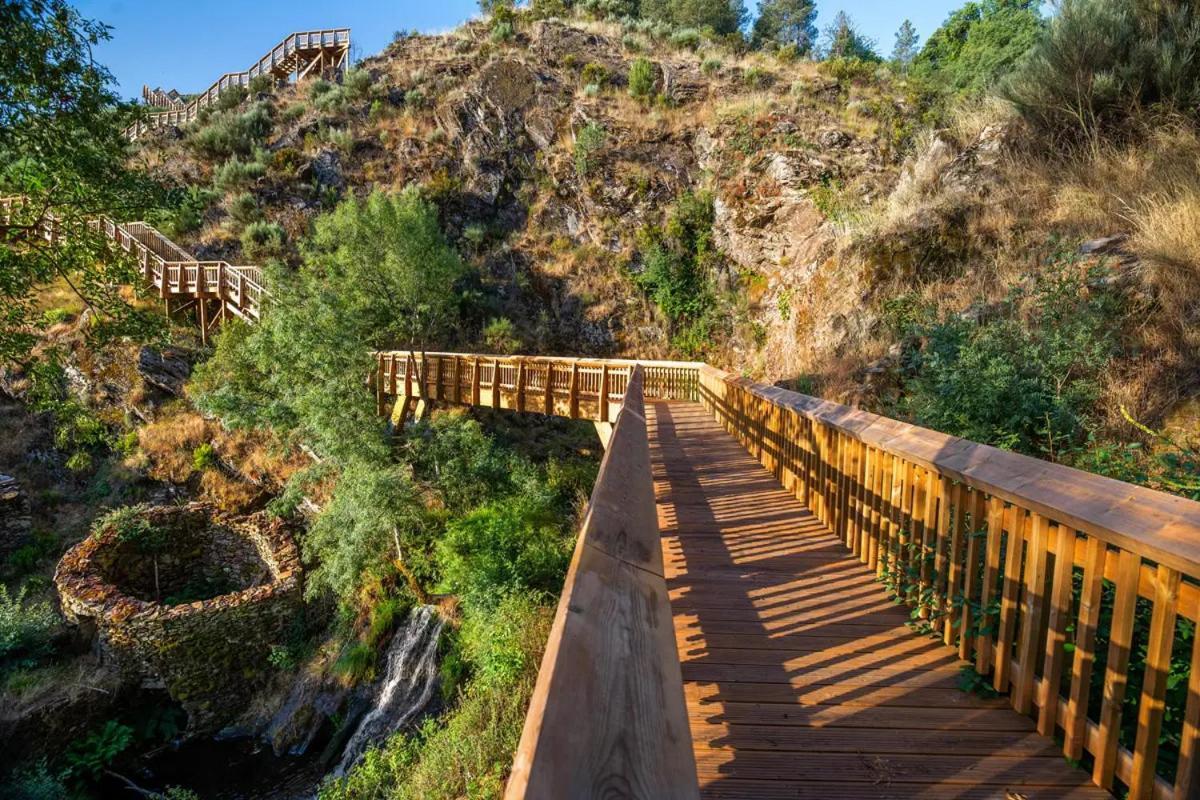 Vila Da Laje - Onde A Natureza O Envolve - Serra Da Estrela Оливейра ду Оспитал Екстериор снимка